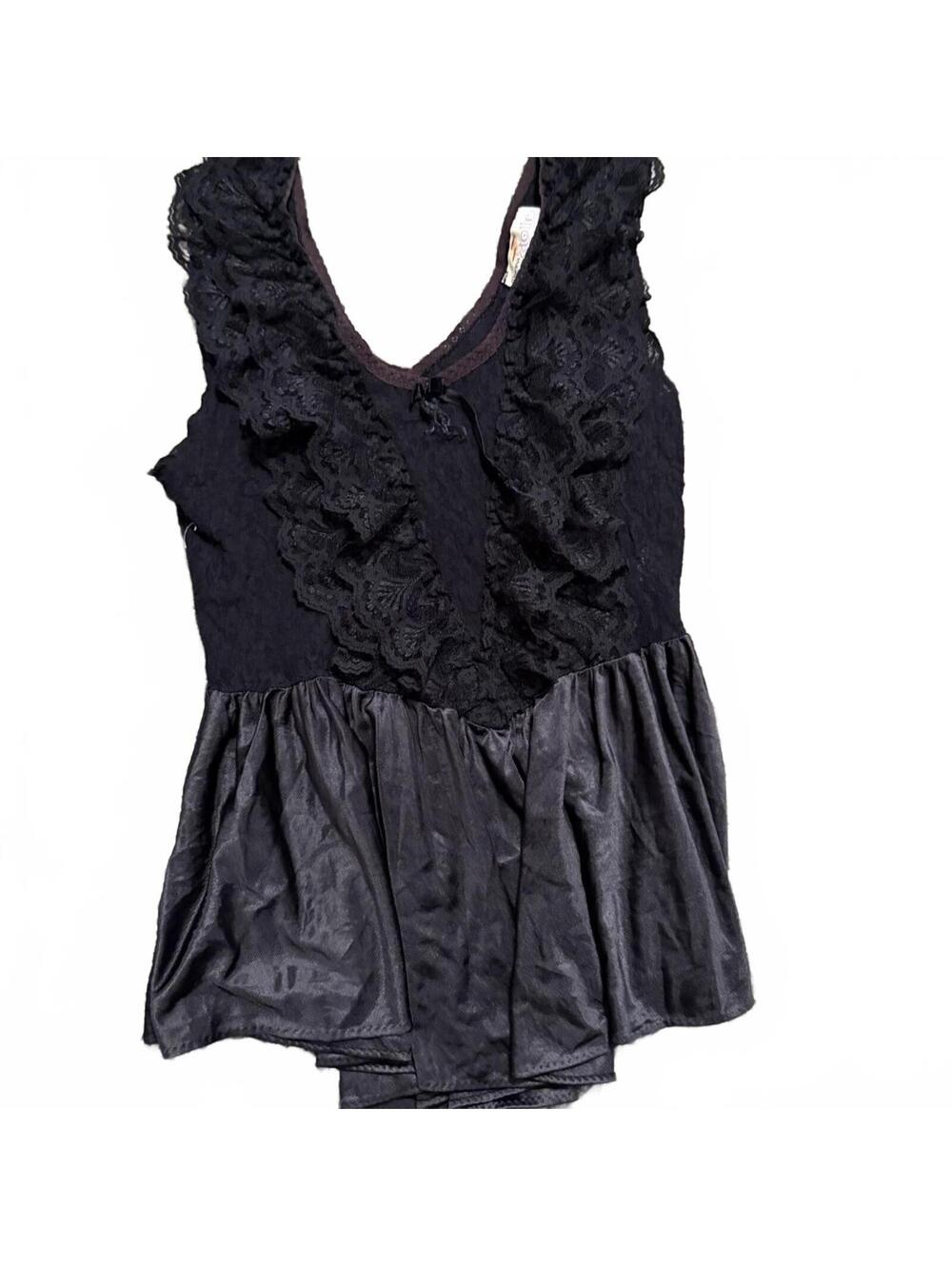 True Vintage 70s Black Lace Top Measures Size S